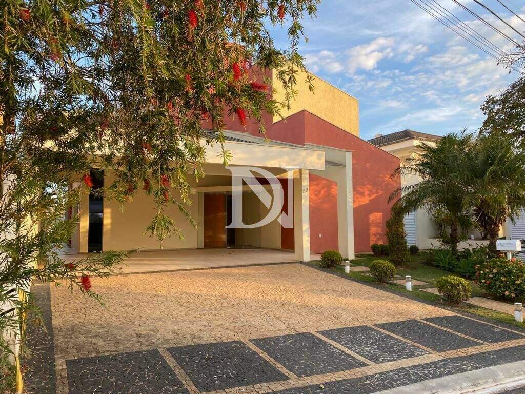 Casa em condomínio à venda no Jardim Theodora: 