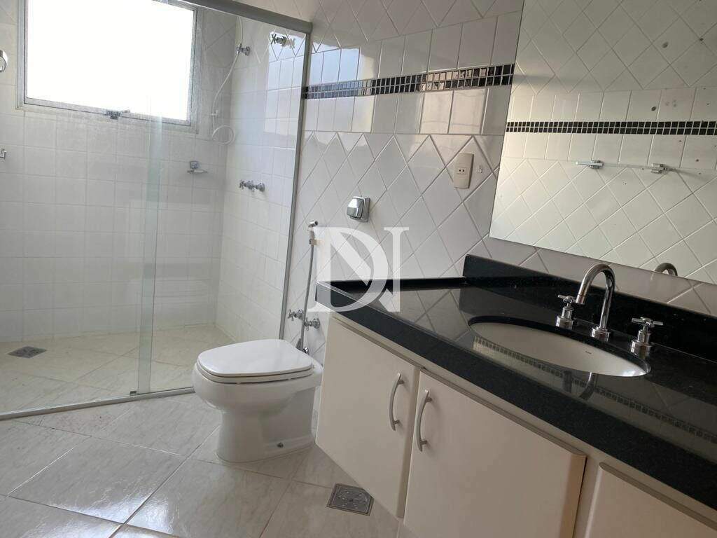 Casa em condomínio à venda no Jardim Theodora: 