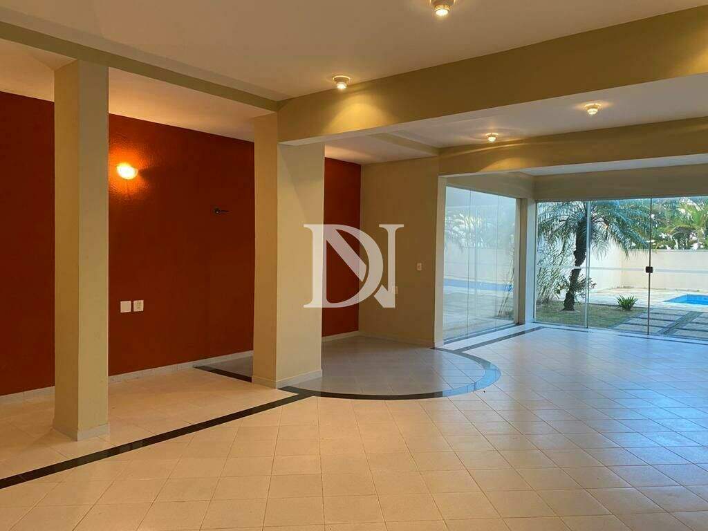 Casa em condomínio à venda no Jardim Theodora: 