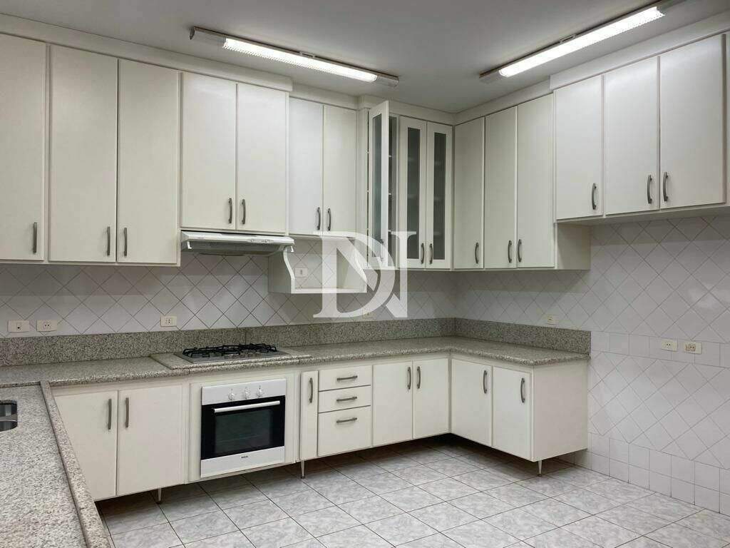 Casa em condomínio à venda no Jardim Theodora: 
