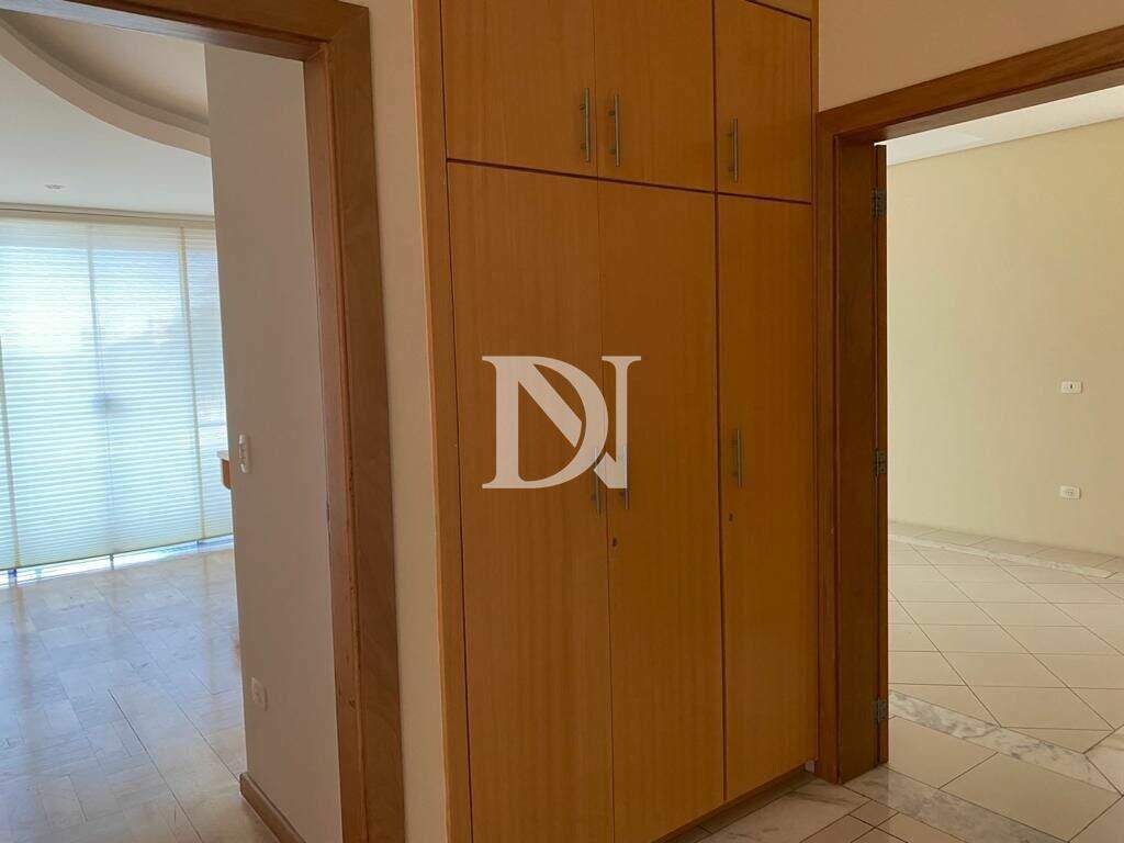 Casa em condomínio à venda no Jardim Theodora: 