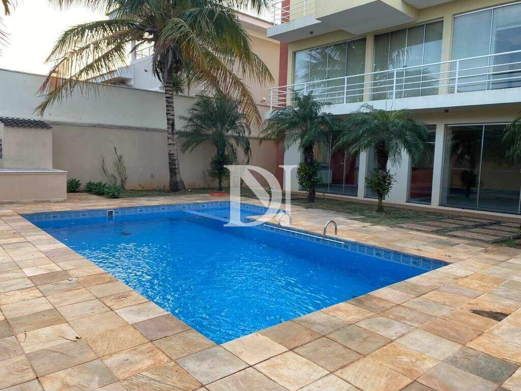 Casa em condomínio à venda no Jardim Theodora: 