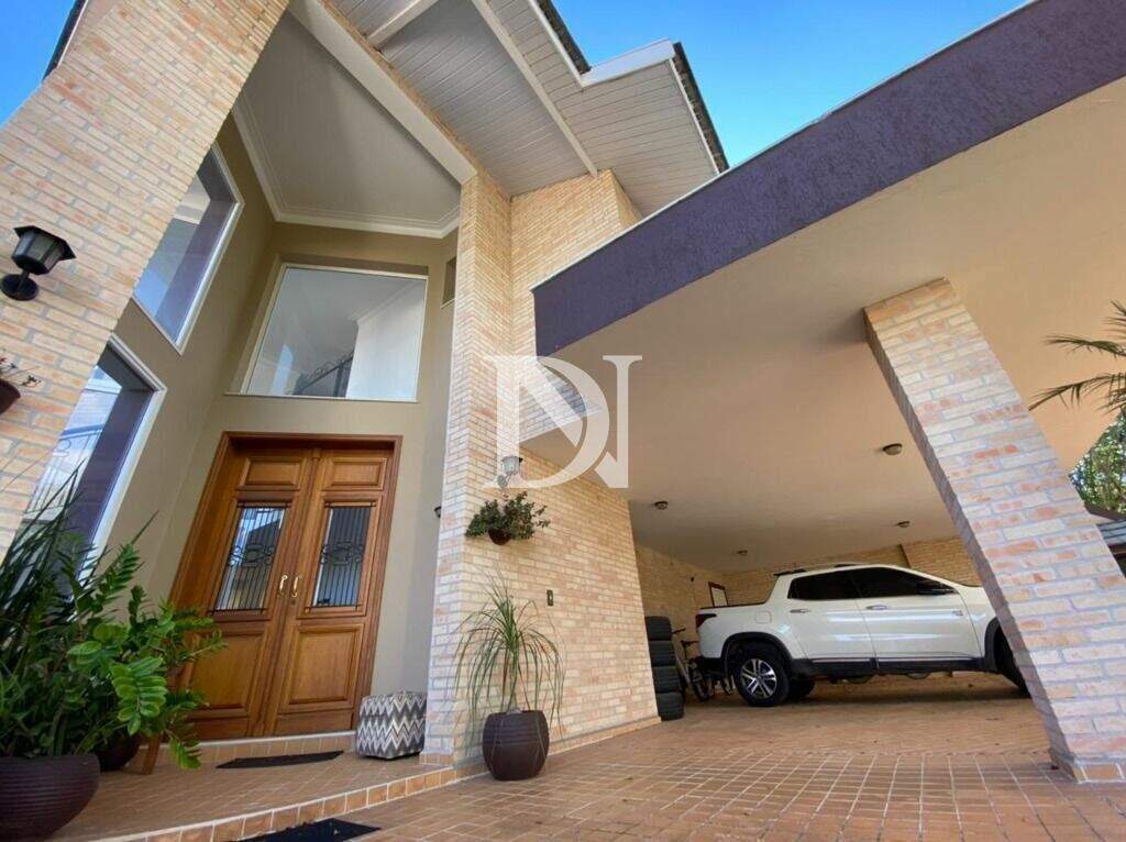 Casa em condomínio à venda no Jardim Theodora: 