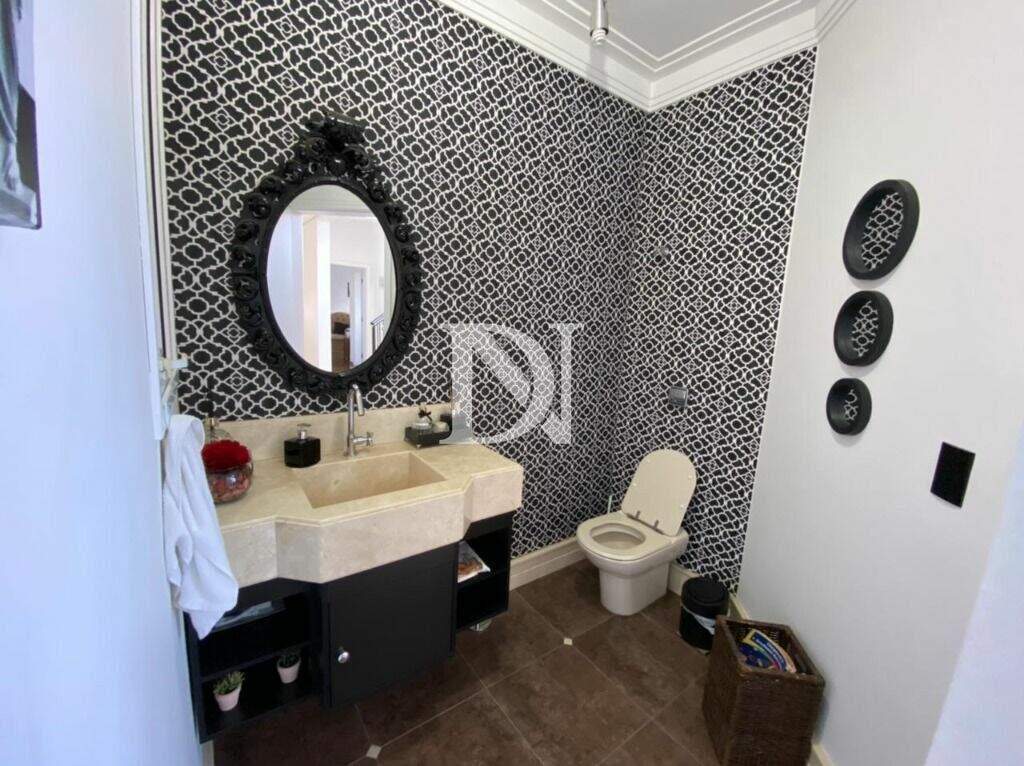 Casa em condomínio à venda no Jardim Theodora: 