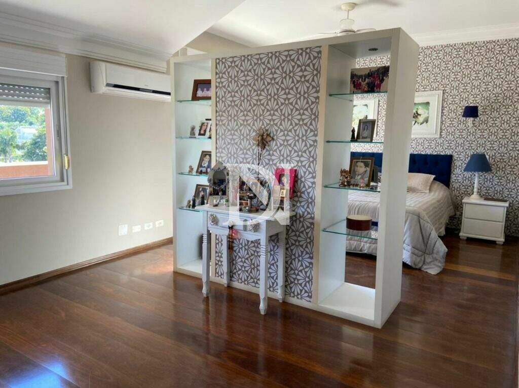 Casa em condomínio à venda no Jardim Theodora: 