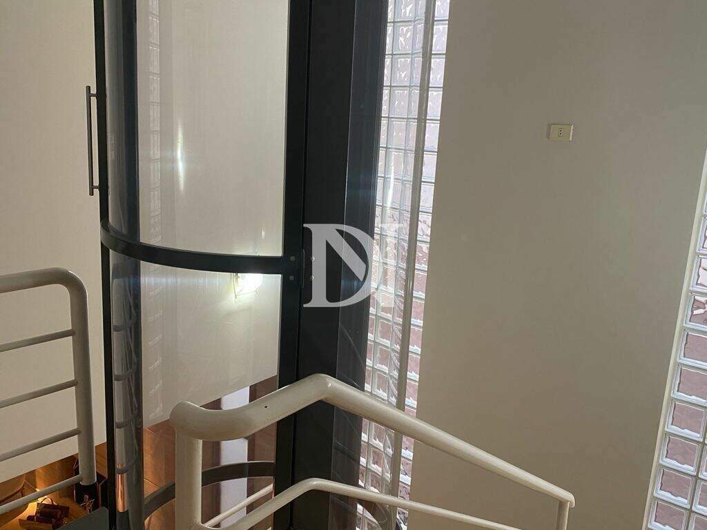 Casa em condomínio à venda no Jardim Theodora: 