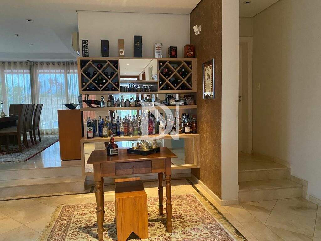 Casa em condomínio à venda no Jardim Theodora: 