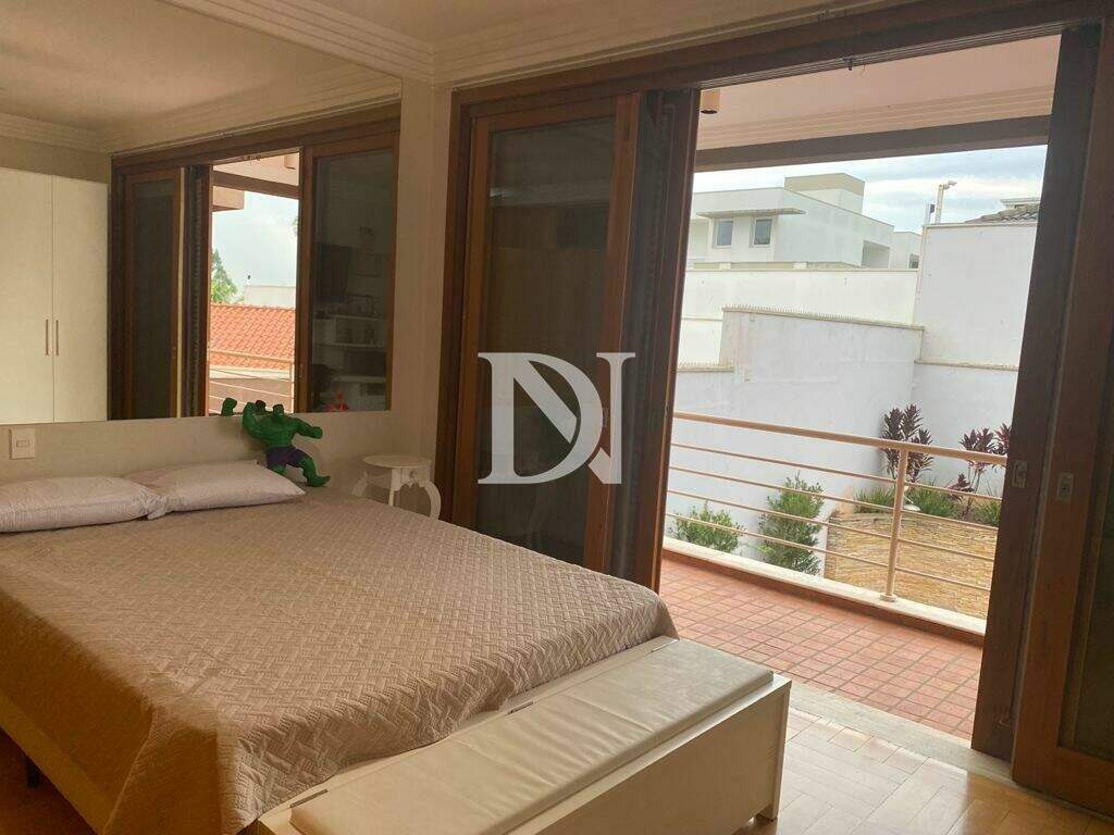 Casa em condomínio à venda no Jardim Theodora: 