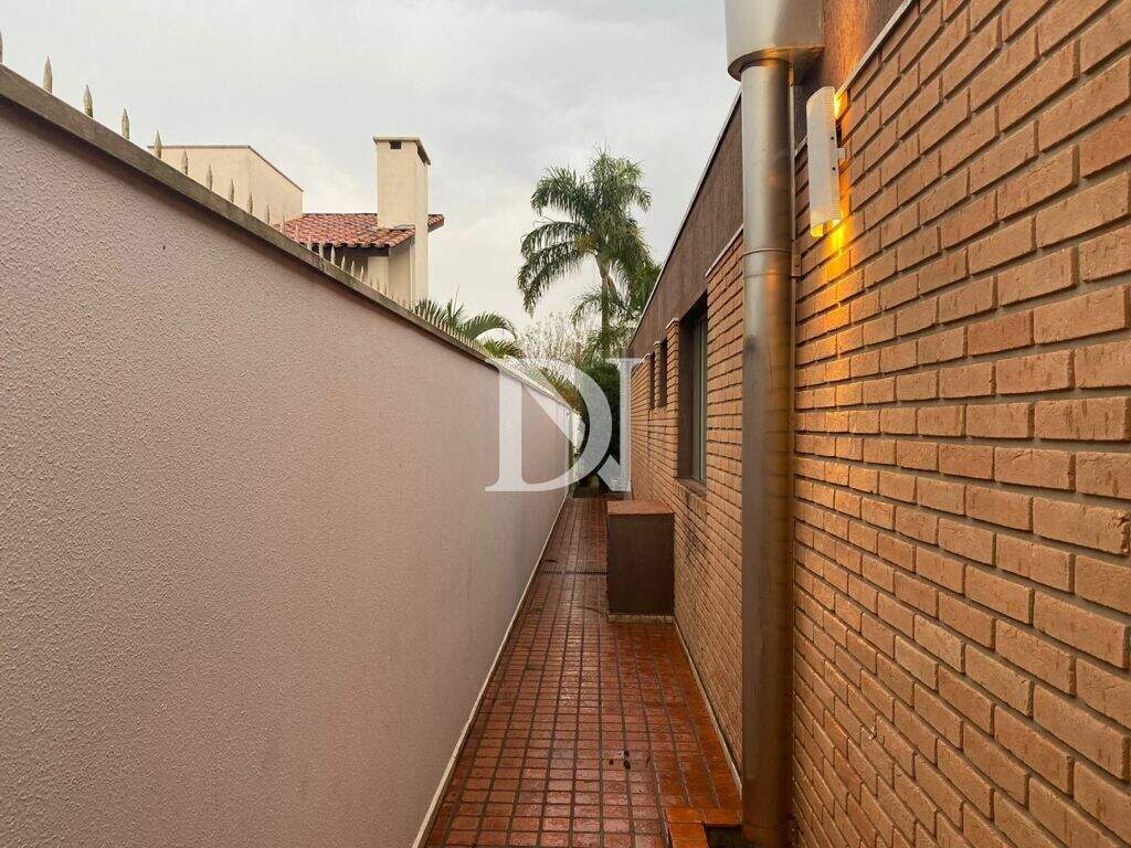 Casa em condomínio à venda no Jardim Theodora: 