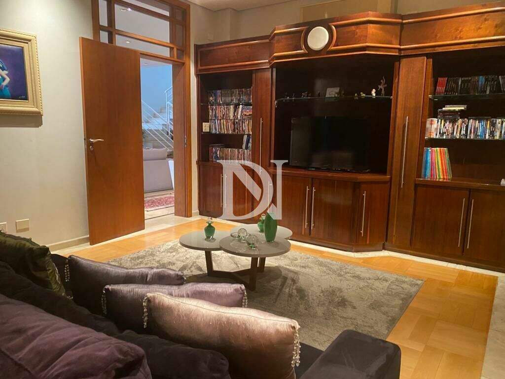 Casa em condomínio à venda no Jardim Theodora: 