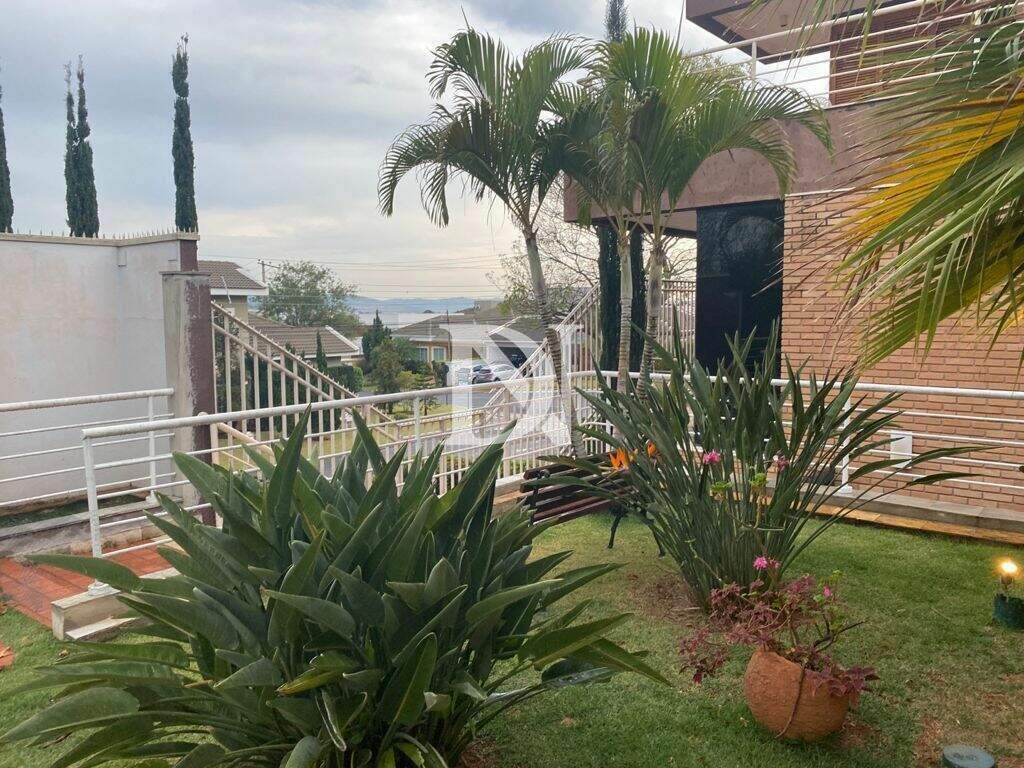 Casa em condomínio à venda no Jardim Theodora: 
