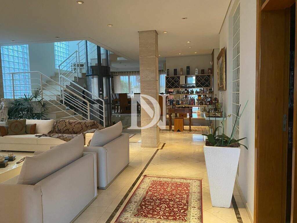 Casa em condomínio à venda no Jardim Theodora: 