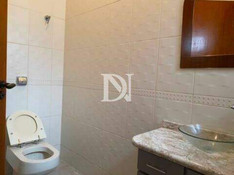Casa em condomínio à venda no Jardim Theodora: 