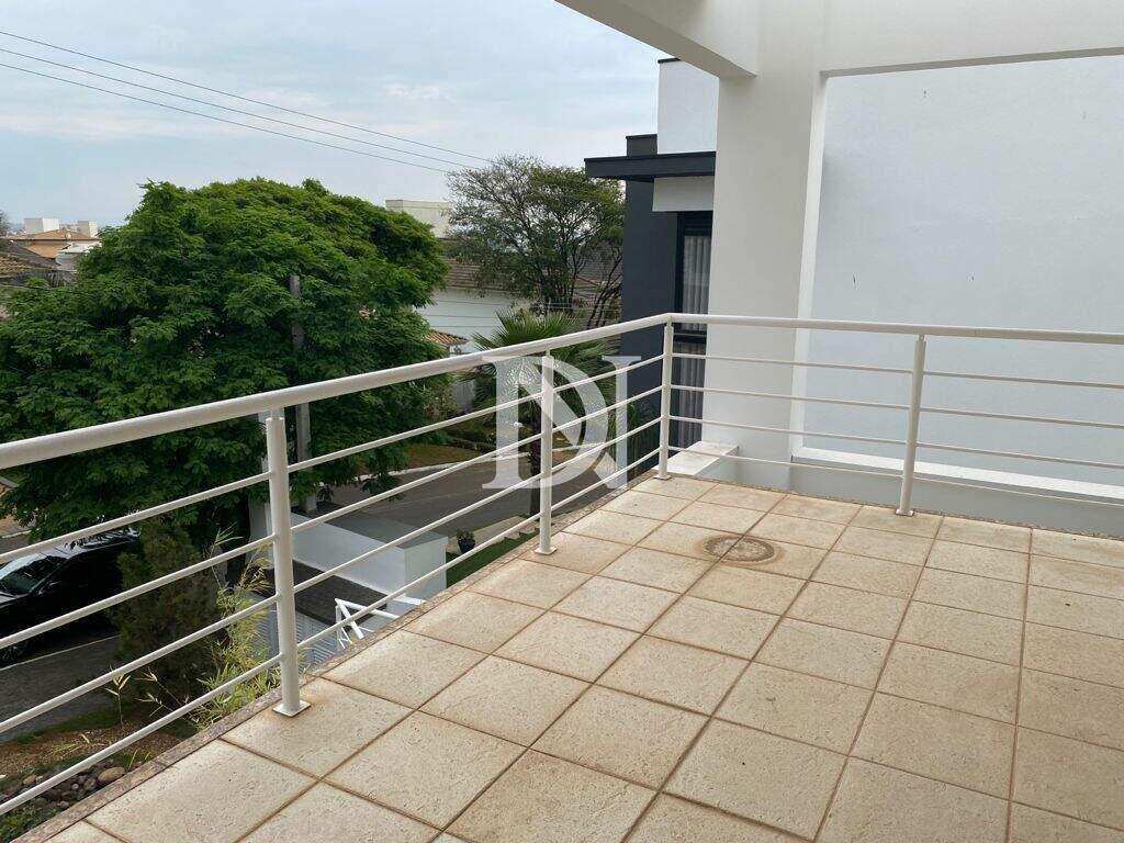 Casa em condomínio à venda no Jardim Theodora: 