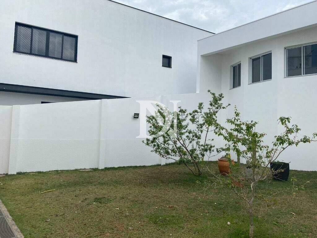 Casa em condomínio à venda no Jardim Theodora: 