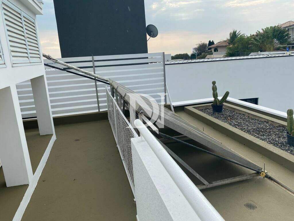 Casa em condomínio à venda no Jardim Theodora: 