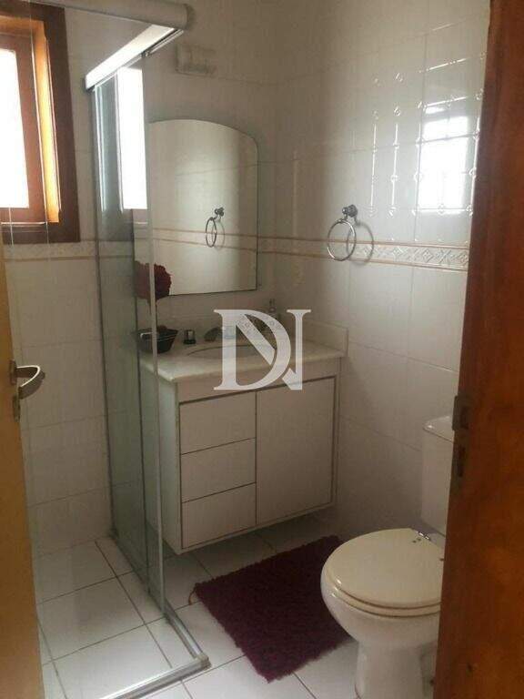Casa em condomínio à venda no Condomínio Campos de Santo Antônio: 