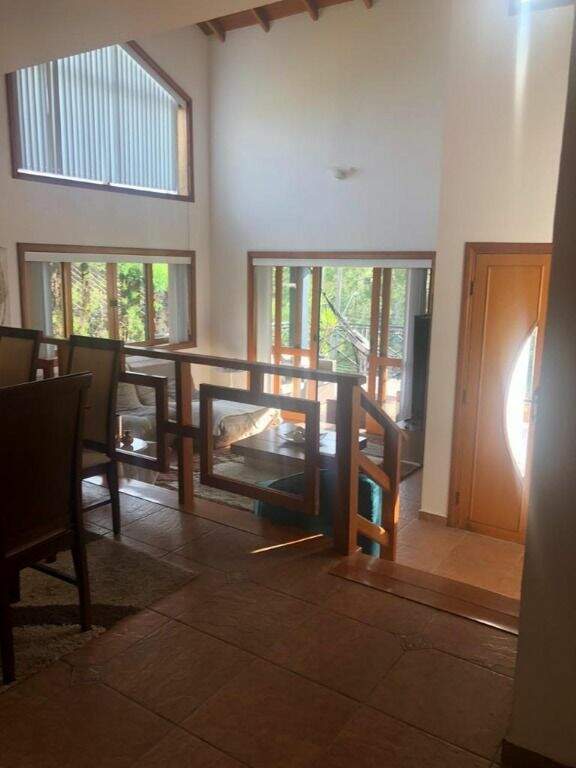 Casa em condomínio à venda no Condomínio Campos de Santo Antônio: 