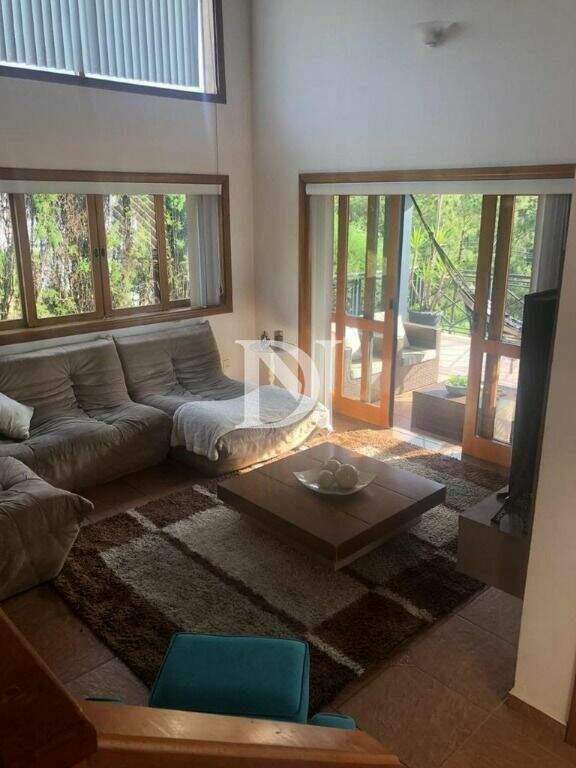 Casa em condomínio à venda no Condomínio Campos de Santo Antônio: 