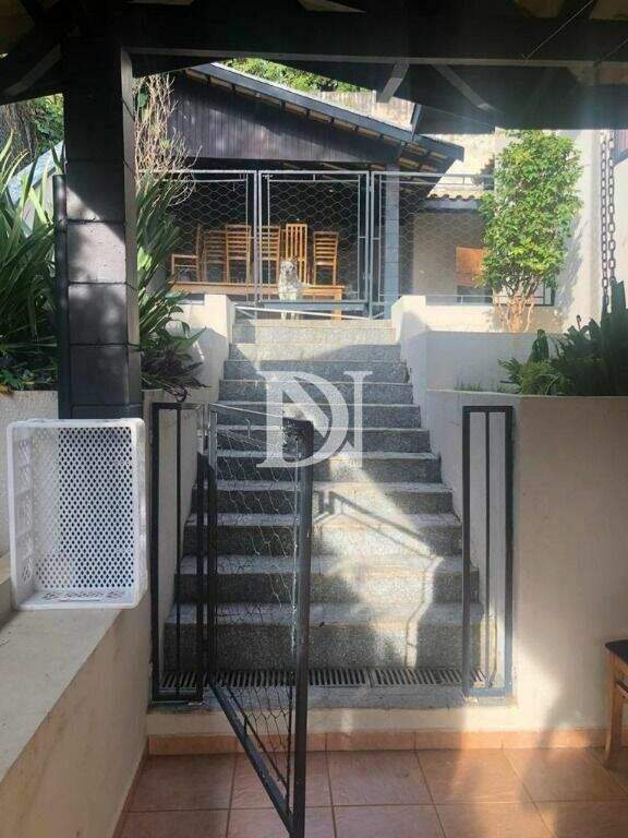 Casa em condomínio à venda no Condomínio Campos de Santo Antônio: 