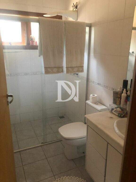 Casa em condomínio à venda no Condomínio Campos de Santo Antônio: 