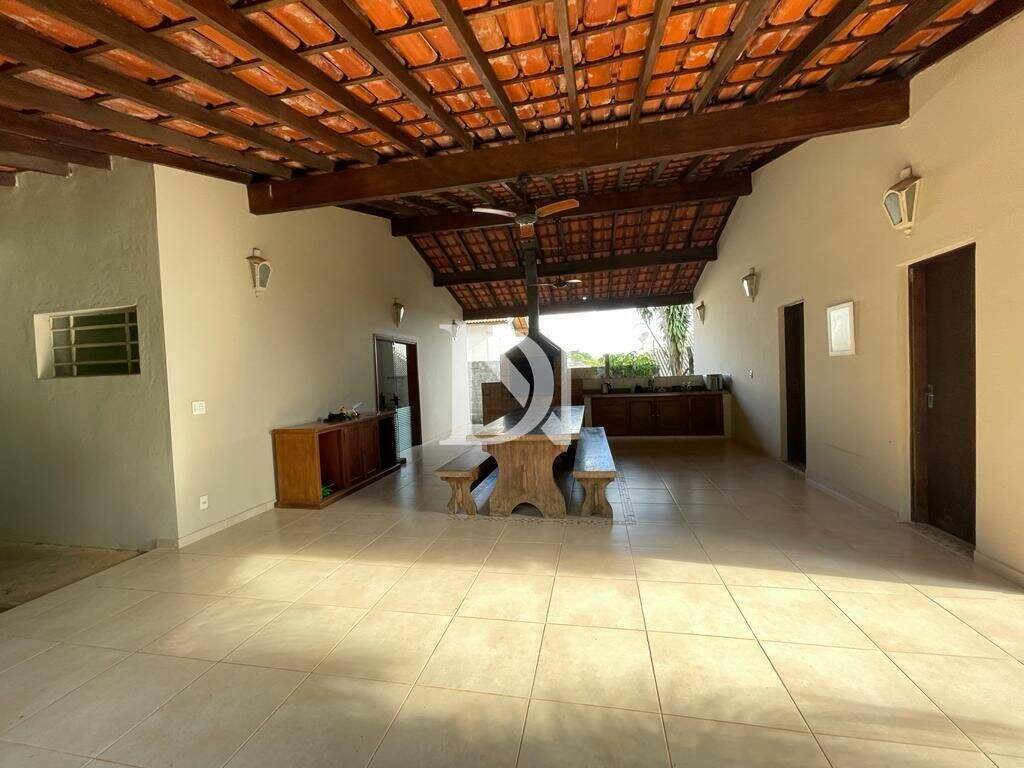 Casa em condomínio à venda no Condomínio Mangueiras de Itu: 