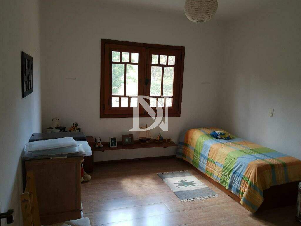 Casa em condomínio à venda no Condomínio Campos de Santo Antônio: 