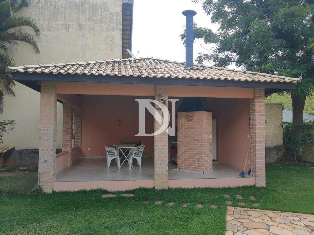 Casa em condomínio à venda no Condomínio Campos de Santo Antônio: 