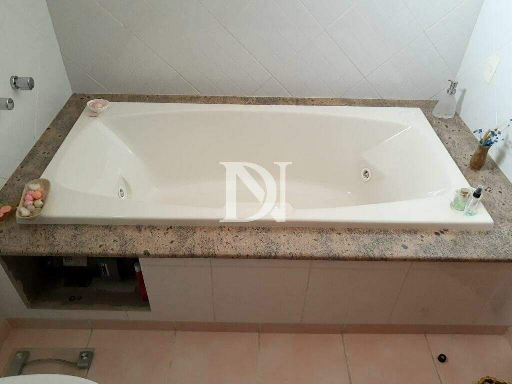 Casa em condomínio à venda no Condomínio Campos de Santo Antônio: 