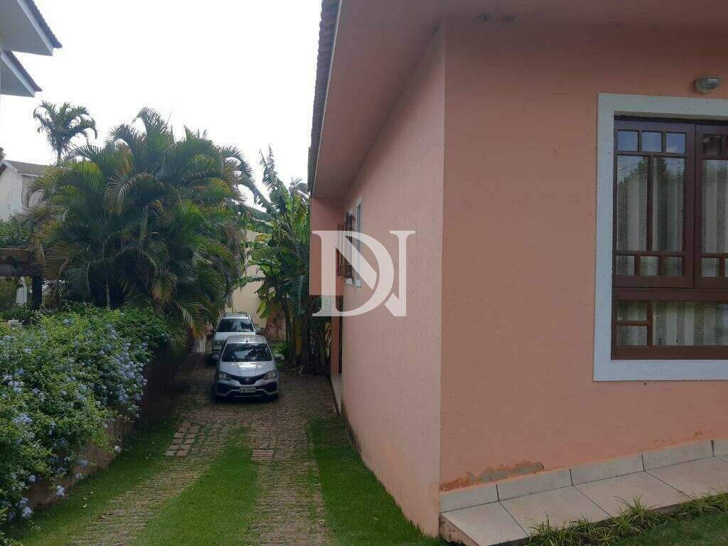 Casa em condomínio à venda no Condomínio Campos de Santo Antônio: 