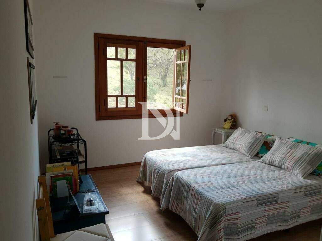 Casa em condomínio à venda no Condomínio Campos de Santo Antônio: 
