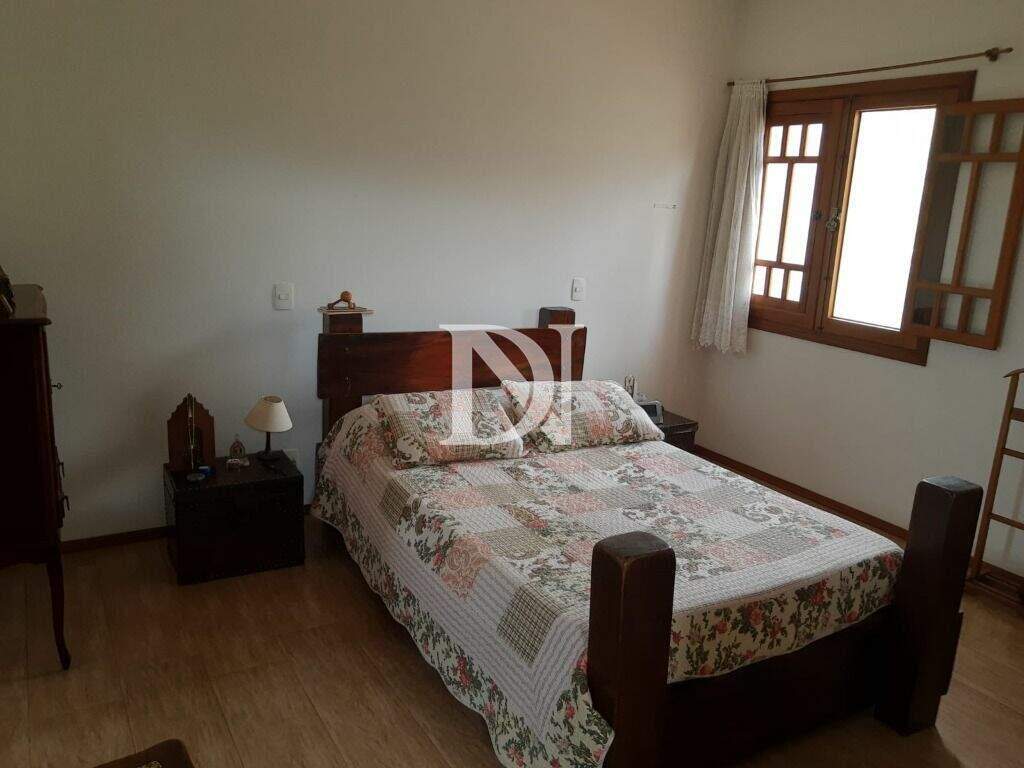 Casa em condomínio à venda no Condomínio Campos de Santo Antônio: 