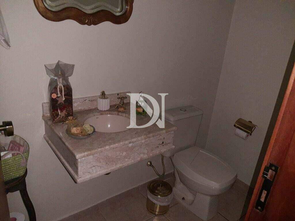 Casa em condomínio à venda no Condomínio Campos de Santo Antônio: 