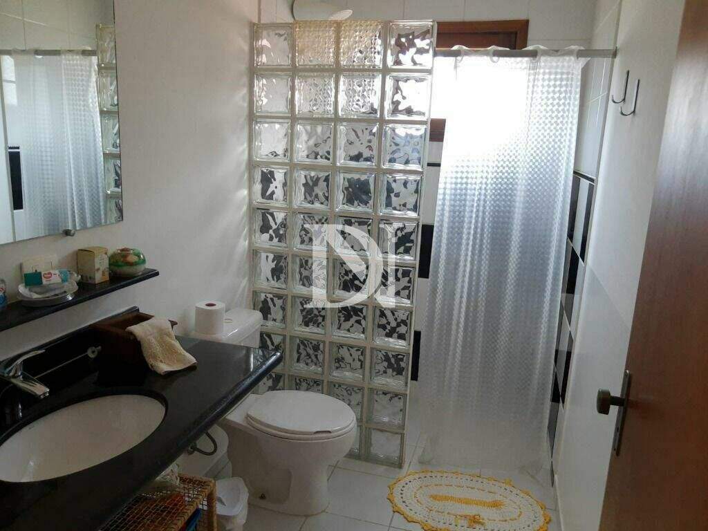 Casa em condomínio à venda no Condomínio Campos de Santo Antônio: 