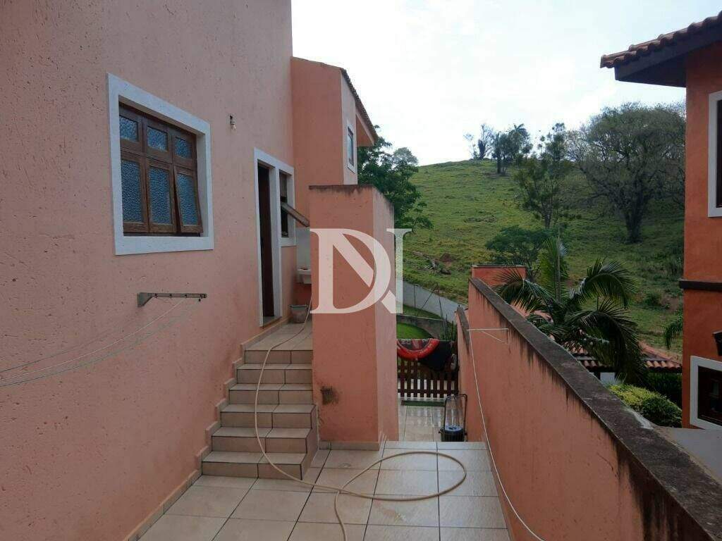Casa em condomínio à venda no Condomínio Campos de Santo Antônio: 