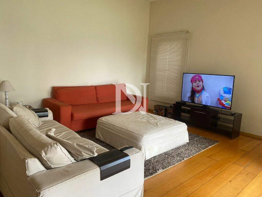 Casa em condomínio à venda no Jardim Theodora: 