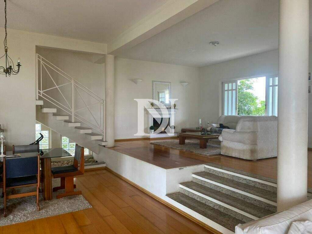Casa em condomínio à venda no Jardim Theodora: 