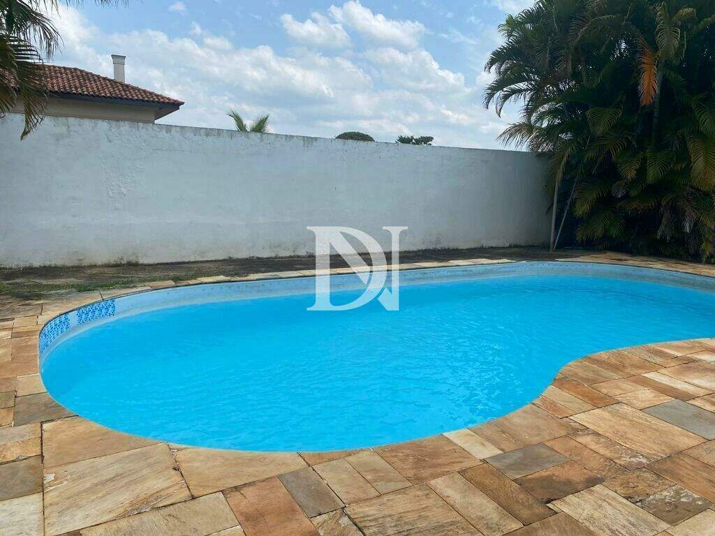 Casa em condomínio à venda no Jardim Theodora: 