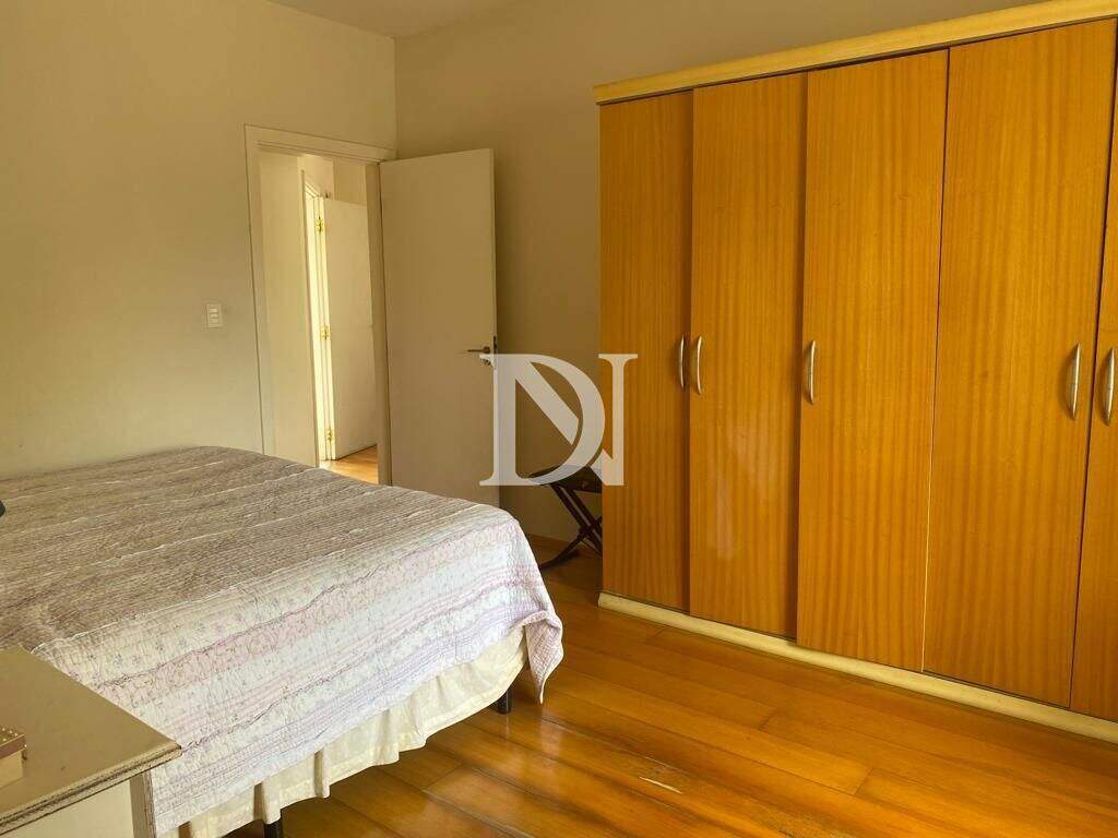 Casa em condomínio à venda no Jardim Theodora: 