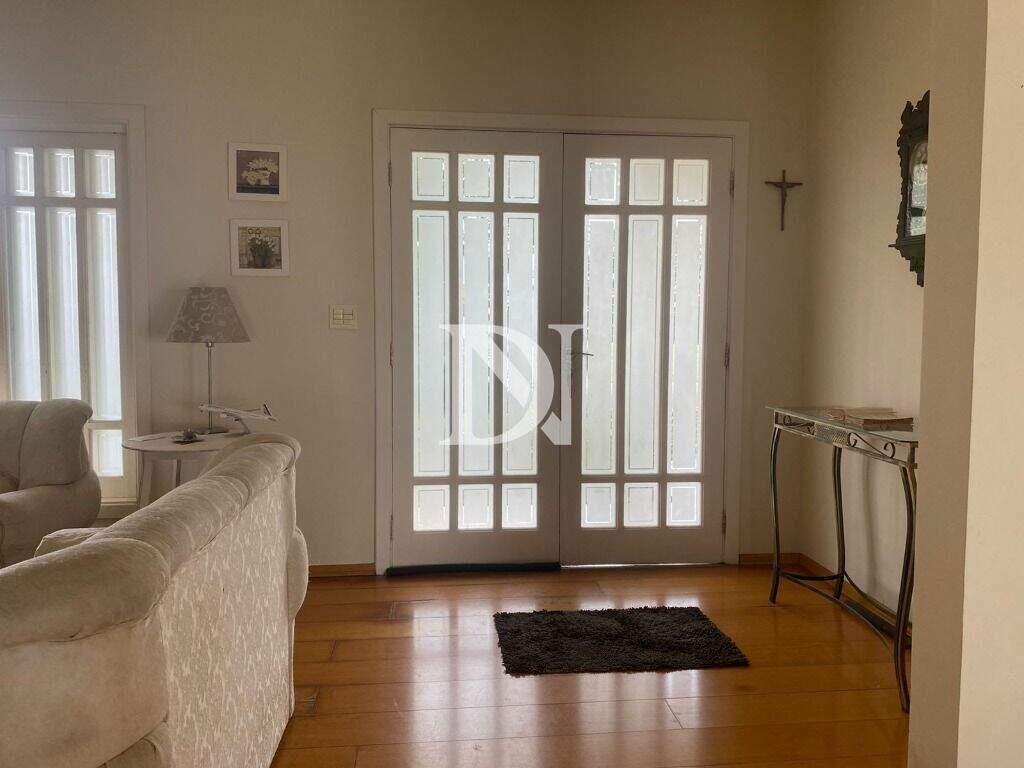 Casa em condomínio à venda no Jardim Theodora: 