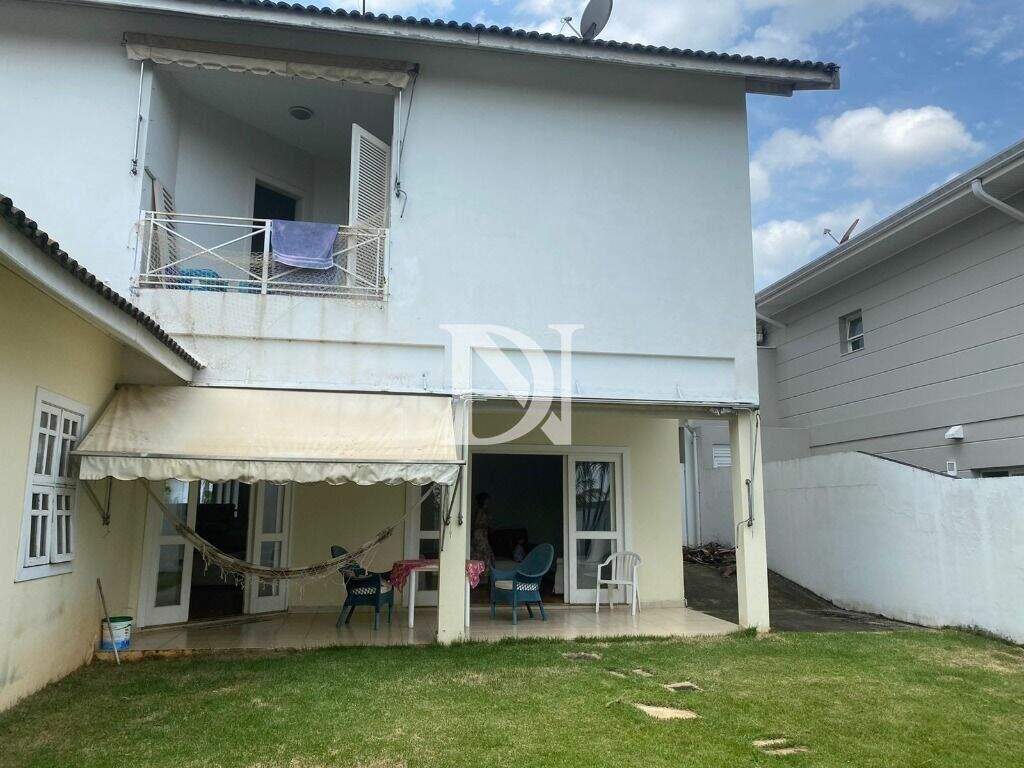 Casa em condomínio à venda no Jardim Theodora: 
