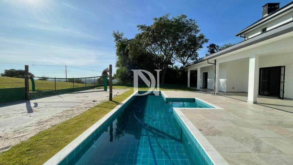 Casa em condomínio à venda no Condomínio Fazenda Kurumin: 