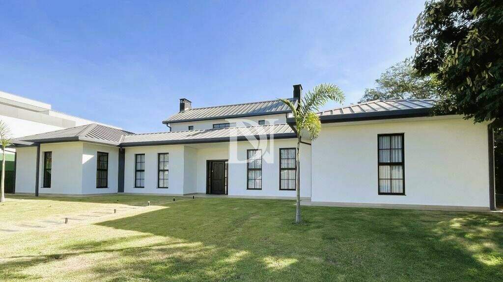 Casa em condomínio à venda no Condomínio Fazenda Kurumin: 
