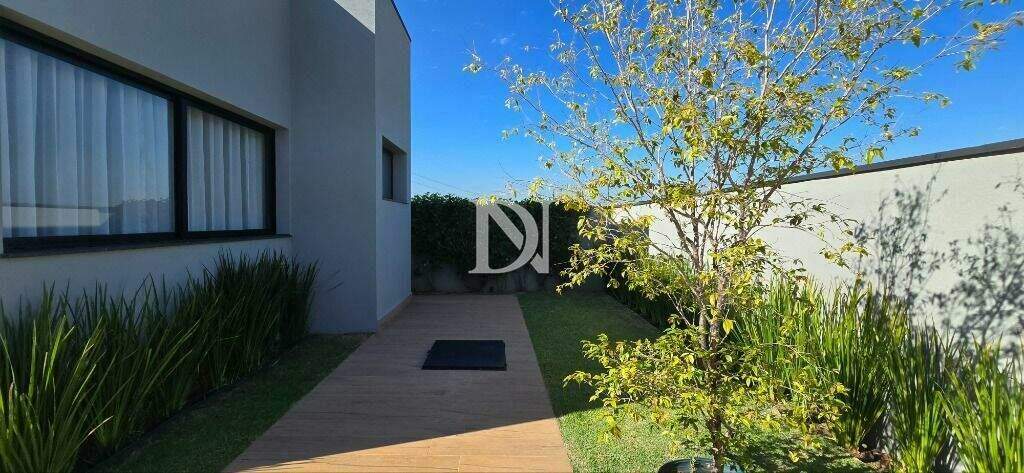 Casa em condomínio à venda no Condomínio Villas do Golfe: 