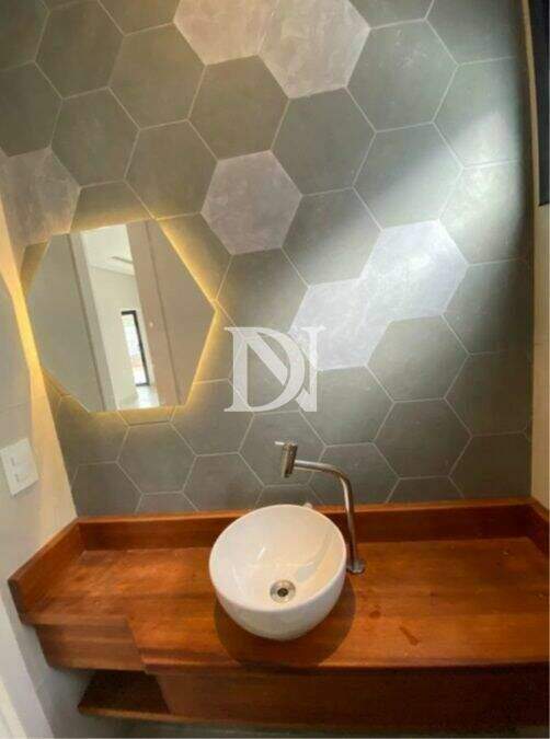 Casa em condomínio à venda no Jardim DIcaraí: 