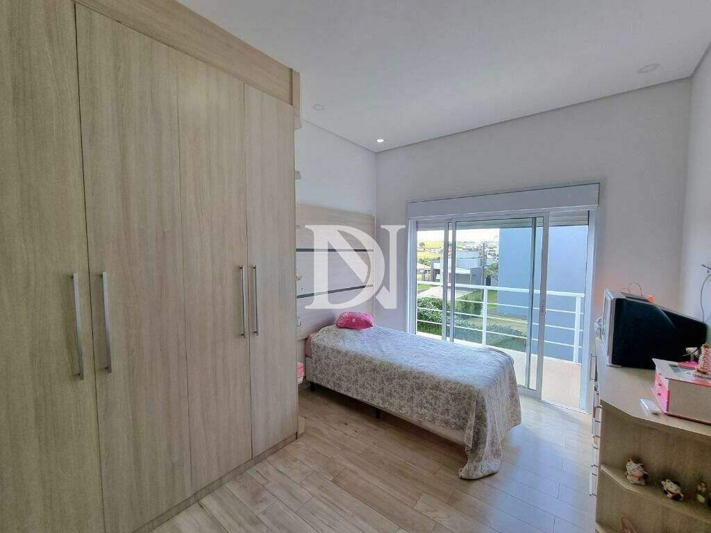 Casa em condomínio à venda no Terras de Monte Serrat: 