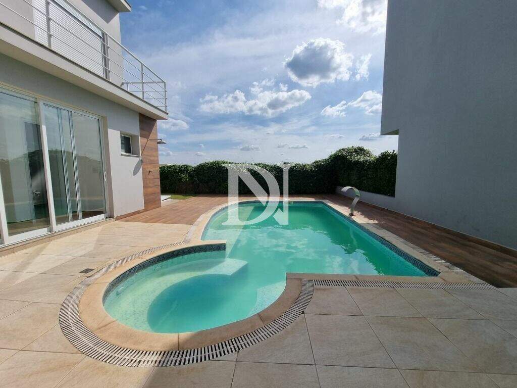 Casa em condomínio à venda no Terras de Monte Serrat: 