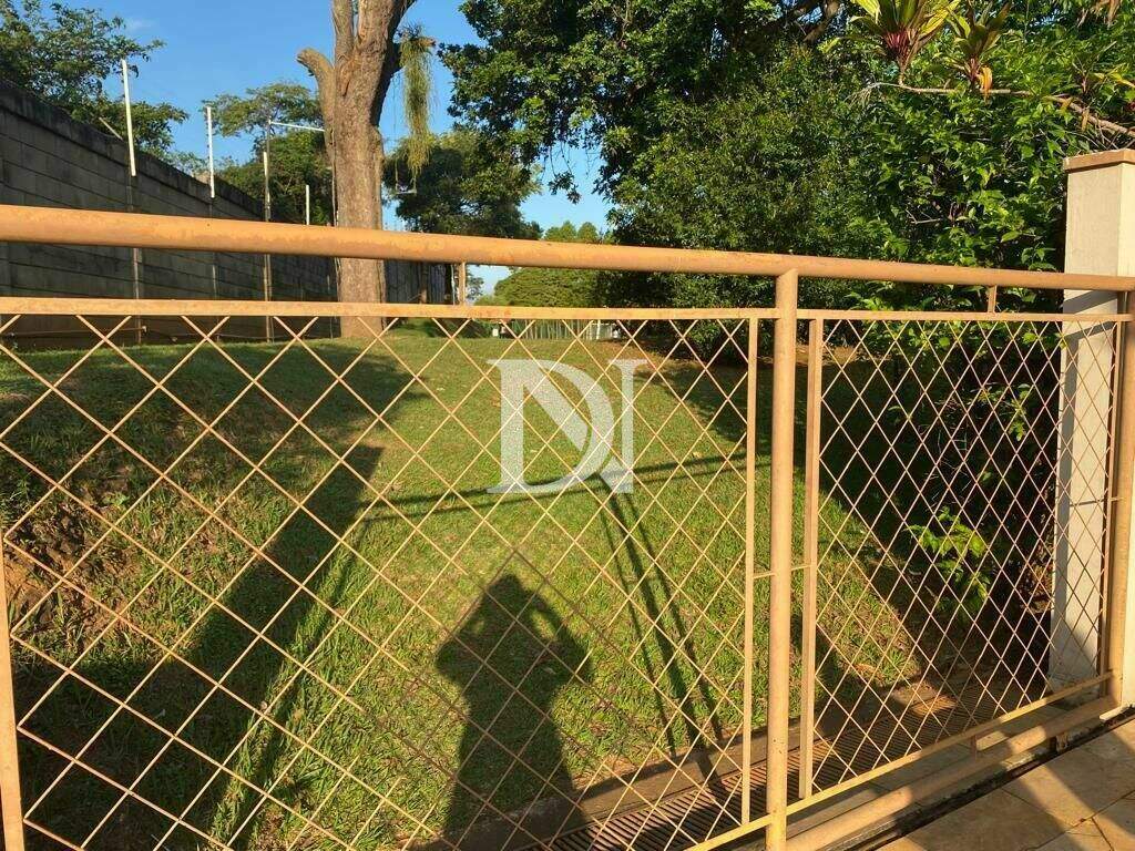 Casa em condomínio à venda no Jardim Theodora: 