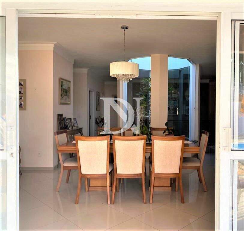 Casa em condomínio à venda no Jardim Theodora: 