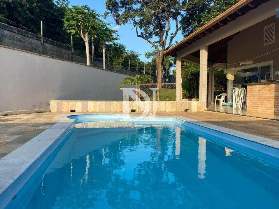 Casa em condomínio à venda no Jardim Theodora: 